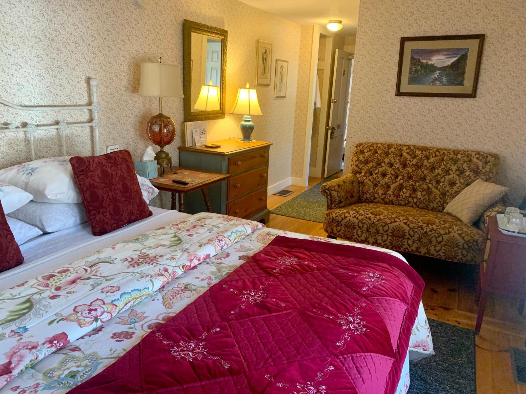 Buttonwood Inn On Mount Surprise Норт-Конвей Номер фото